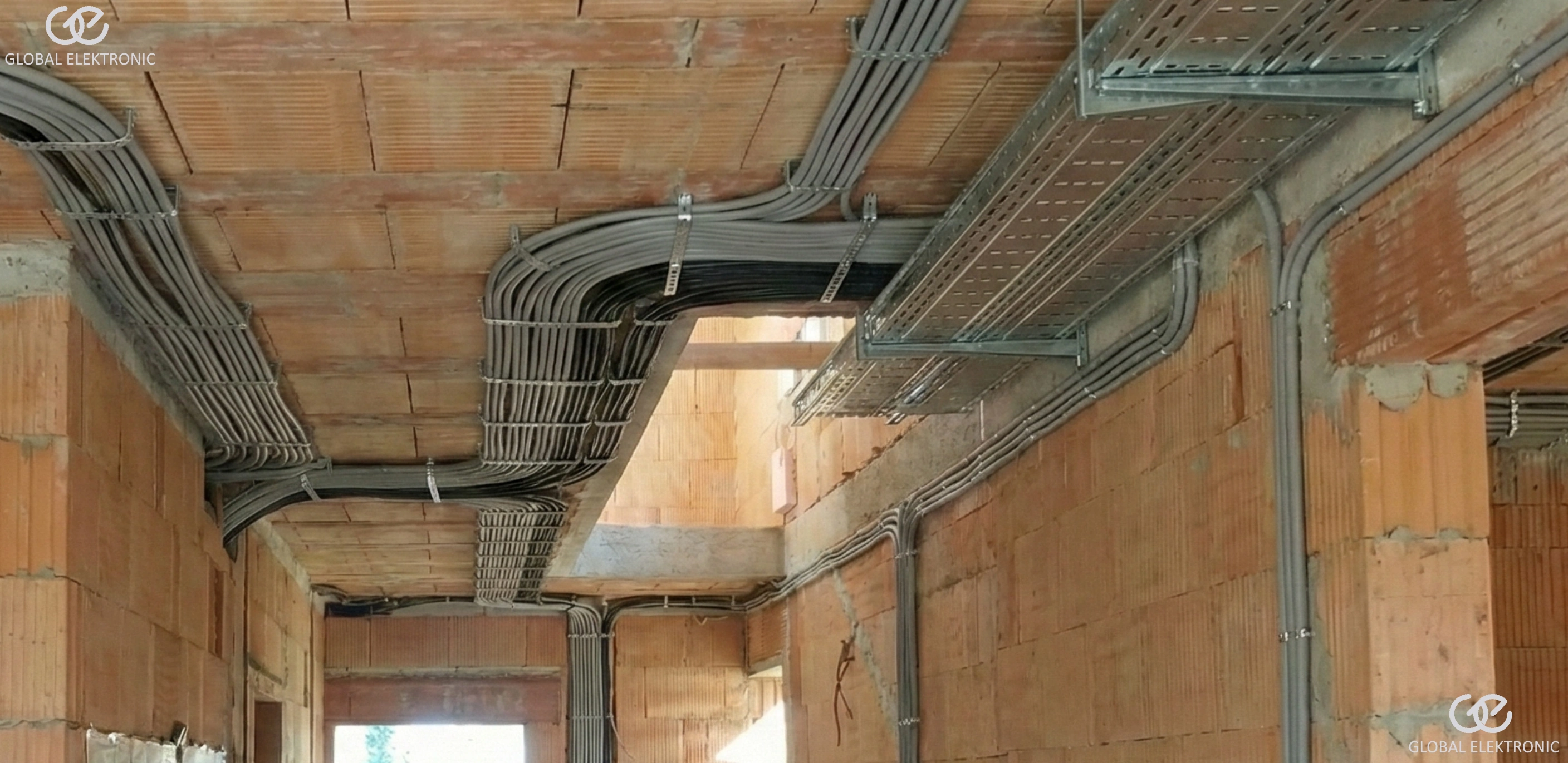 Příprava novostavby pro budoucí technologie – slaboproud, venkovní přívody a datové rozvody