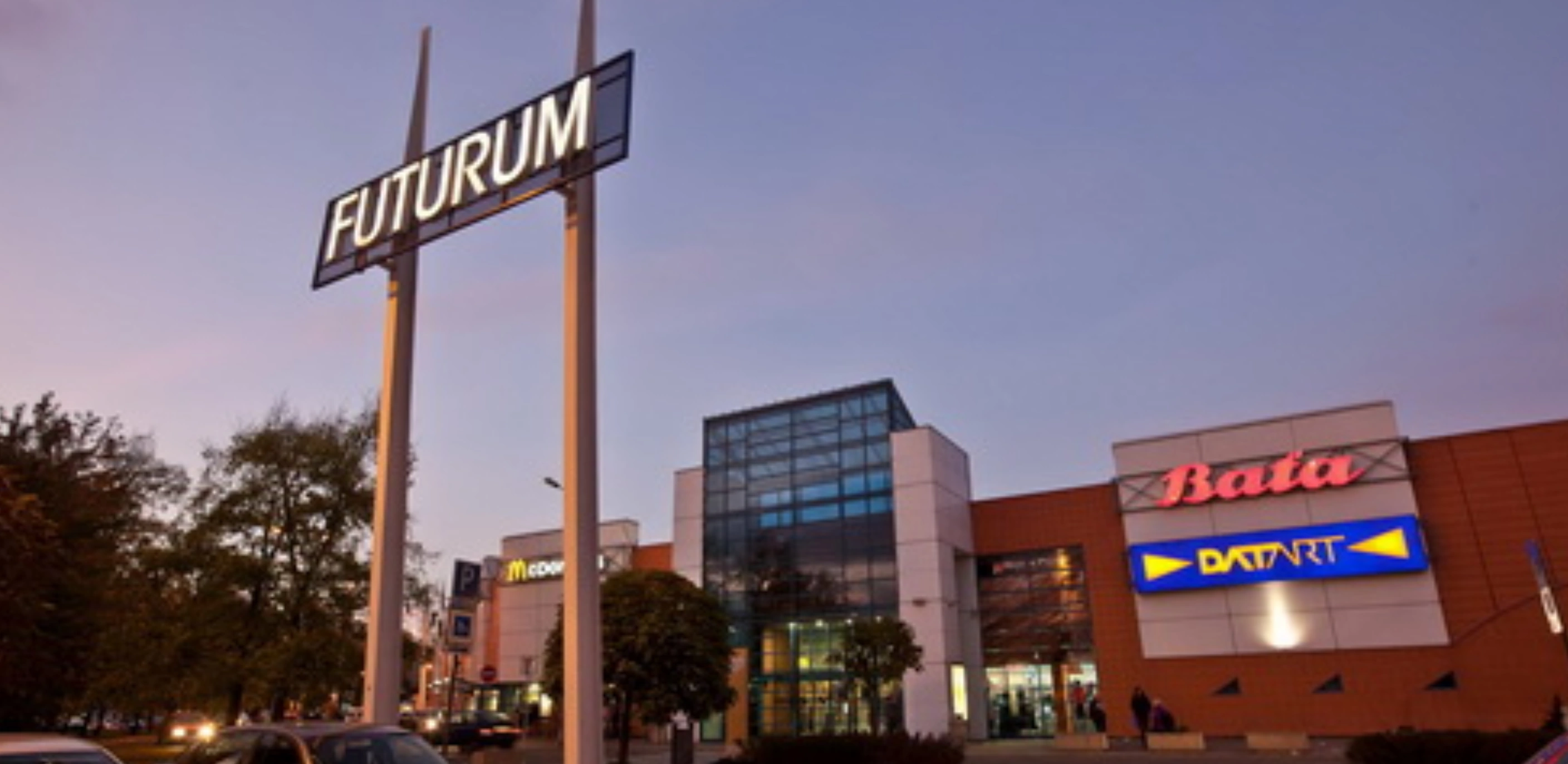 Futurum Shopping Centre Ostrava – lighting refurbishment of the mall passage, underground garages, offices and retail units.