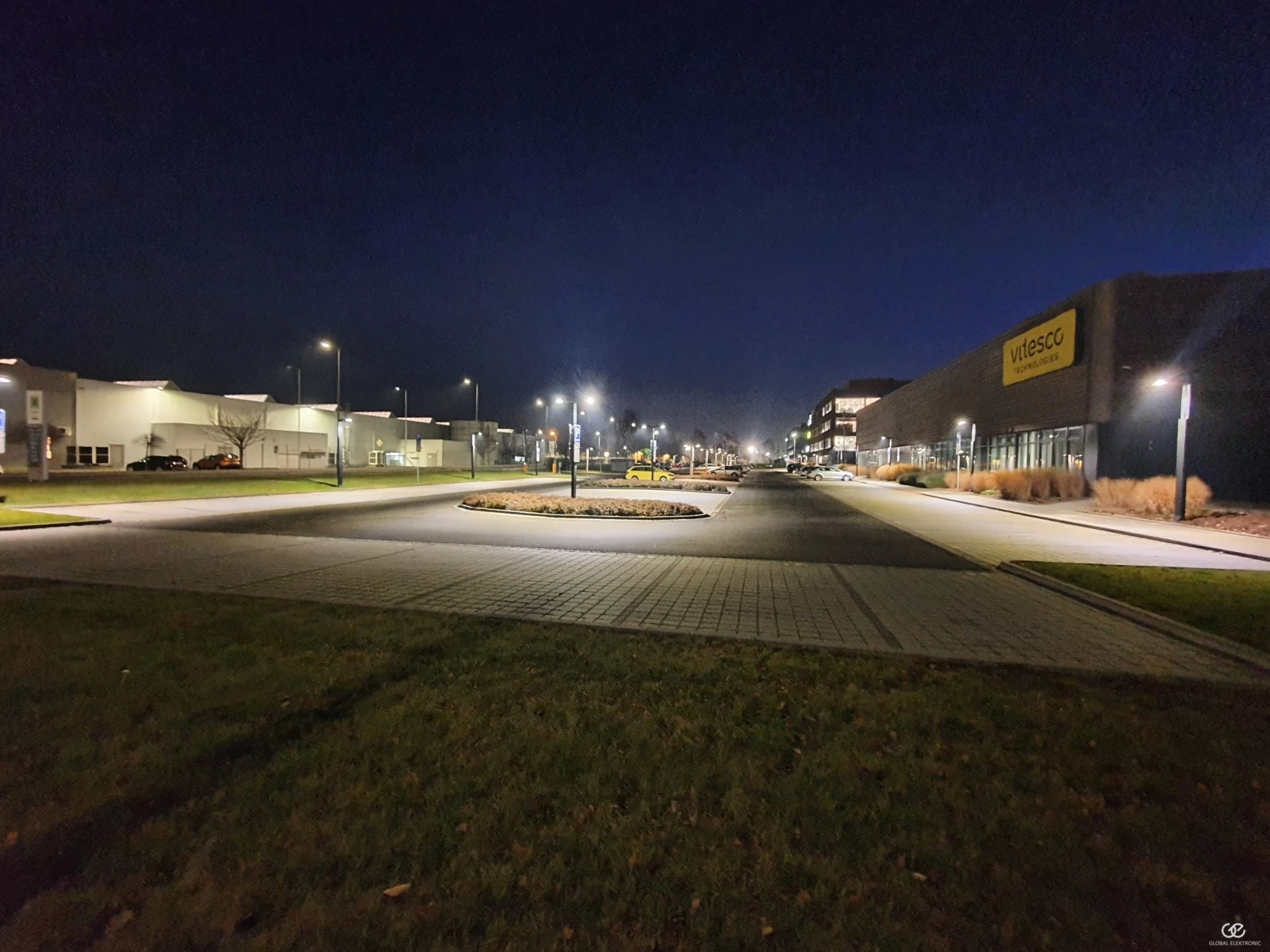 Osvětlení parkoviště a venkovních ploch v areálu